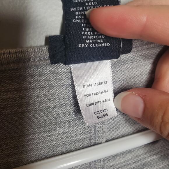 Torrid Ombre Blue Grey Super Soft Plush V-Neck Sharkbite Hem Tunic Top 1 / 1X 14 - Picture 3 of 15